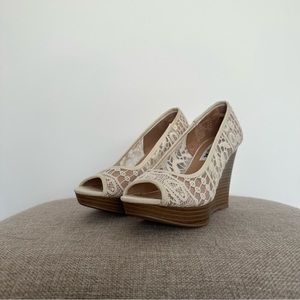 American Eagle White Lace Heels